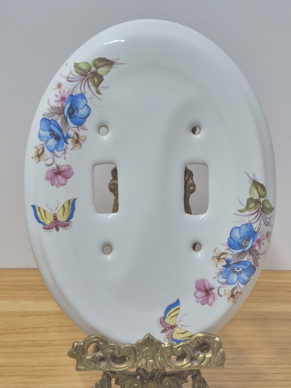 Vintage Oval Porcelain Light Switch & Outlet Covers 6Pc Set Floral Butterfly - Picture 2 of 16